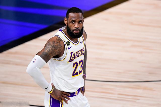 德罗赞3年7600万签换加盟国王 巴恩斯去马刺