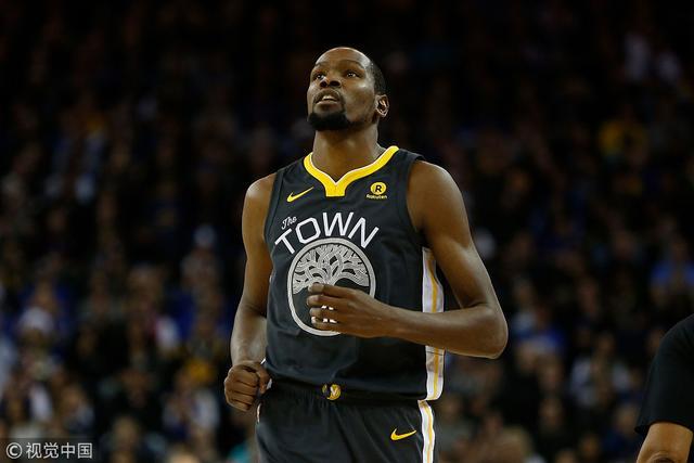 附加赛-76人险胜热火成功晋级 首轮对阵尼克斯